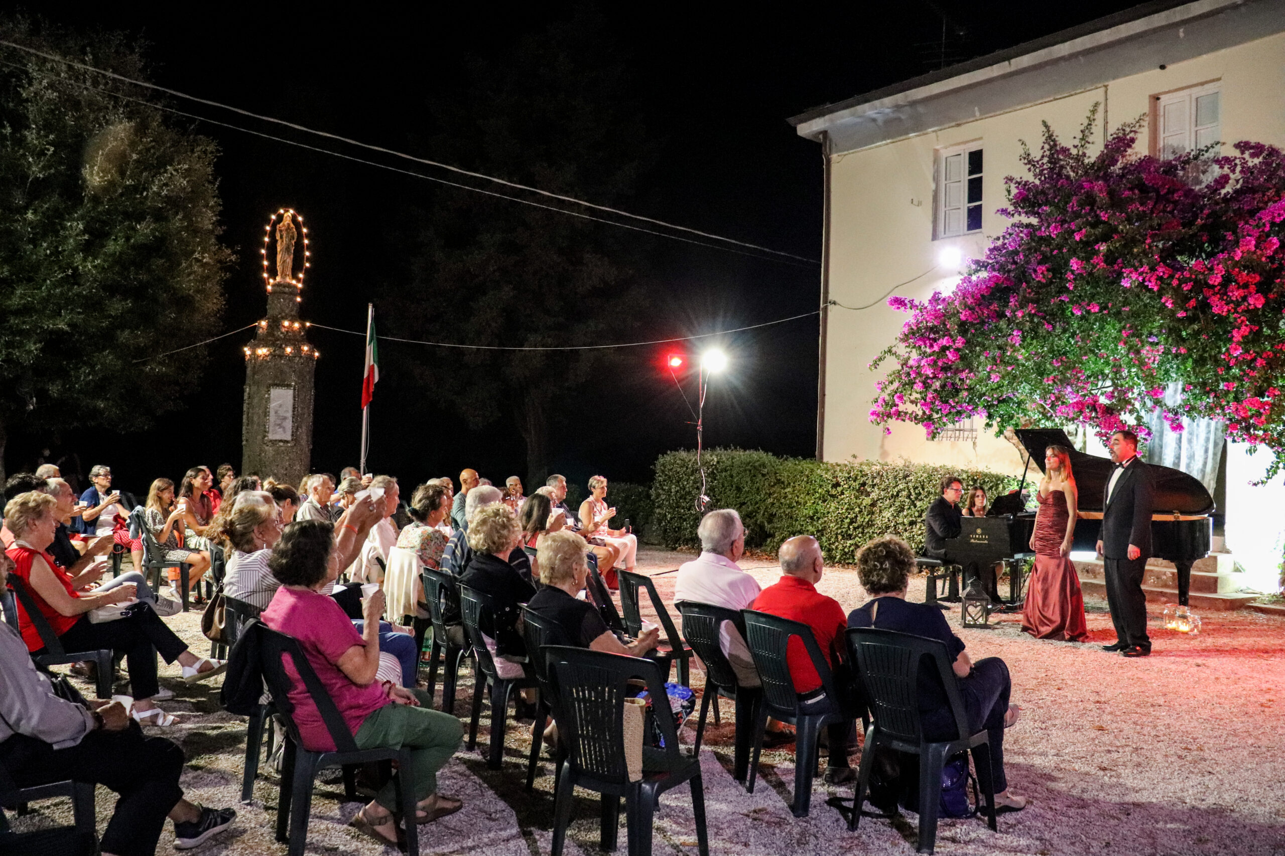 “Sul tramonto di Puccini”, concerto lirico sul piazzale della Chiesa di Chiatri